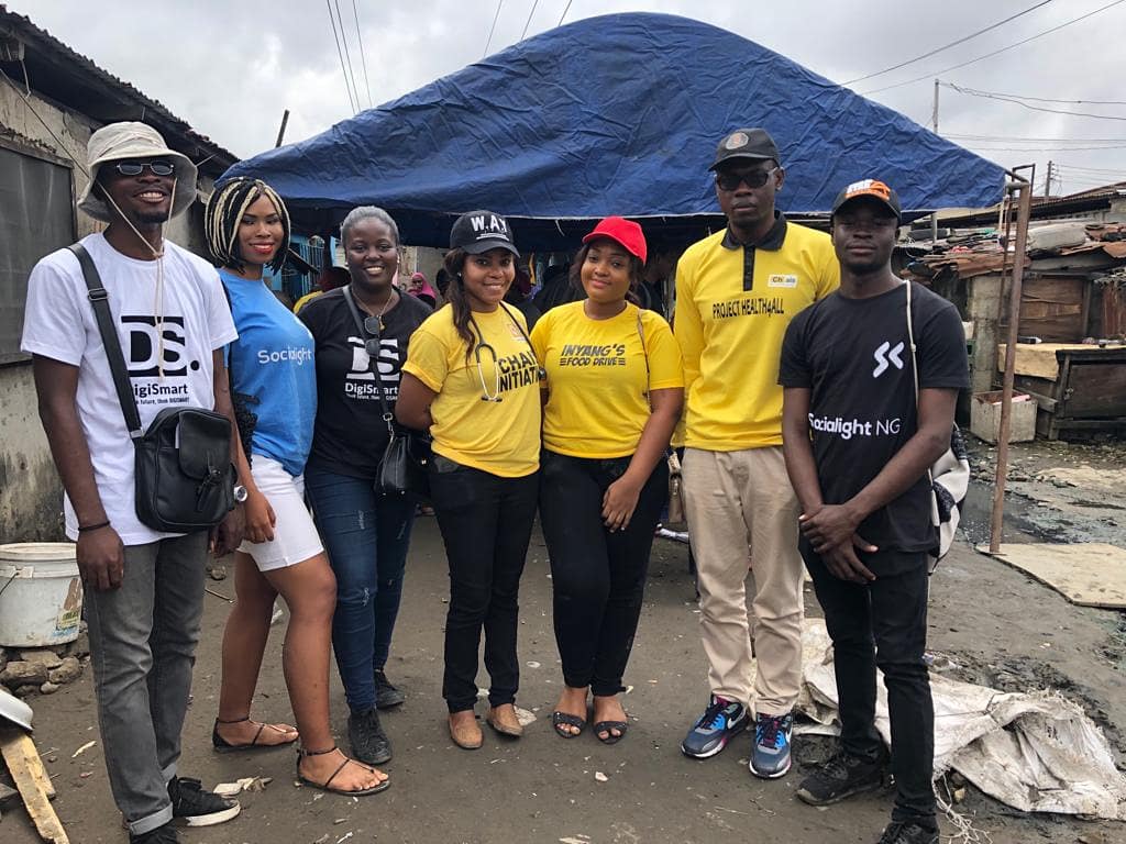 socialightng's tweet photo. It was such an amazing time with the team at this month's edition of #InyangFoodDrive @inyangotufoundation together with the medical outreach @chaishealth

#Socialight #SocialightNG #ChaisHealth #InyangOtuFoodDrive #DigiSmartNG https://t.co/xjzq2GvFem