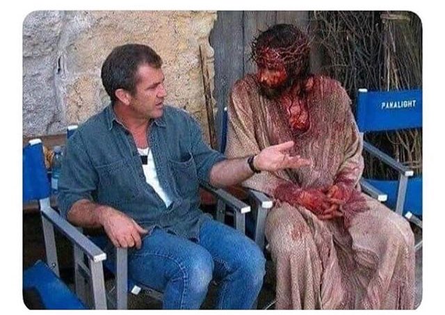 Servis Hemşiresi servisteki sıkıntılarını Cerrahi Hemşireye anlatırken...