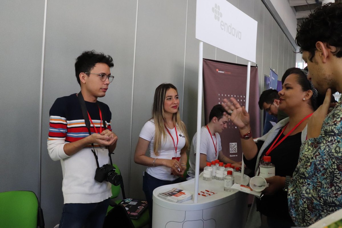 angulardaymed's tweet image. Agradecemos a todos nuestros patrocinadores que nos brindaron su apoyo para la consecución de este evento. 
#AngularDayMed
⁦@wolox⁩ ⁦@GAPapps⁩ ⁦@Globant⁩ ⁦@endava⁩