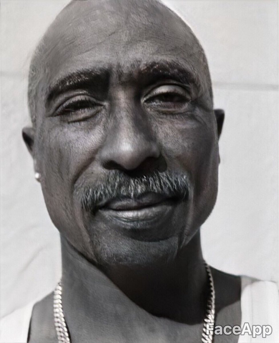 imseansmith's tweet photo. I had to know #Tupac https://t.co/ePX2wjI8zP