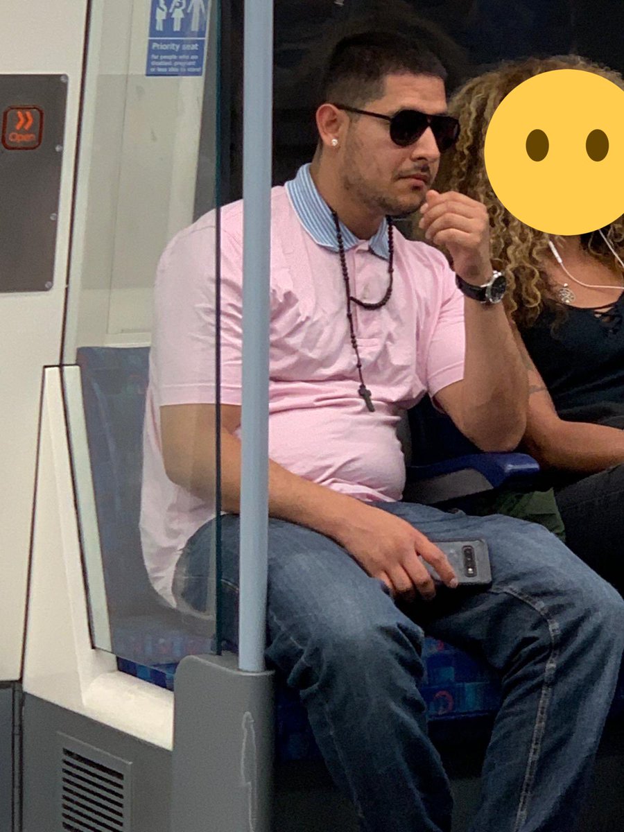 rah2729x's tweet photo. This man groped my sister yesterday at Canning Town station. He ranaway when she started to scream, she managed to get a picture of him. if anyone has info on him pls message me. I’m tired of men getting away with shit https://t.co/nlQW8urqhH