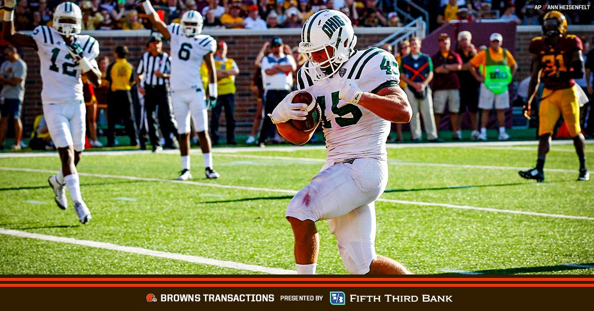 Browns's tweet image. We've signed RB A.J. Ouellette

Details » brow.nz/8QMgVK