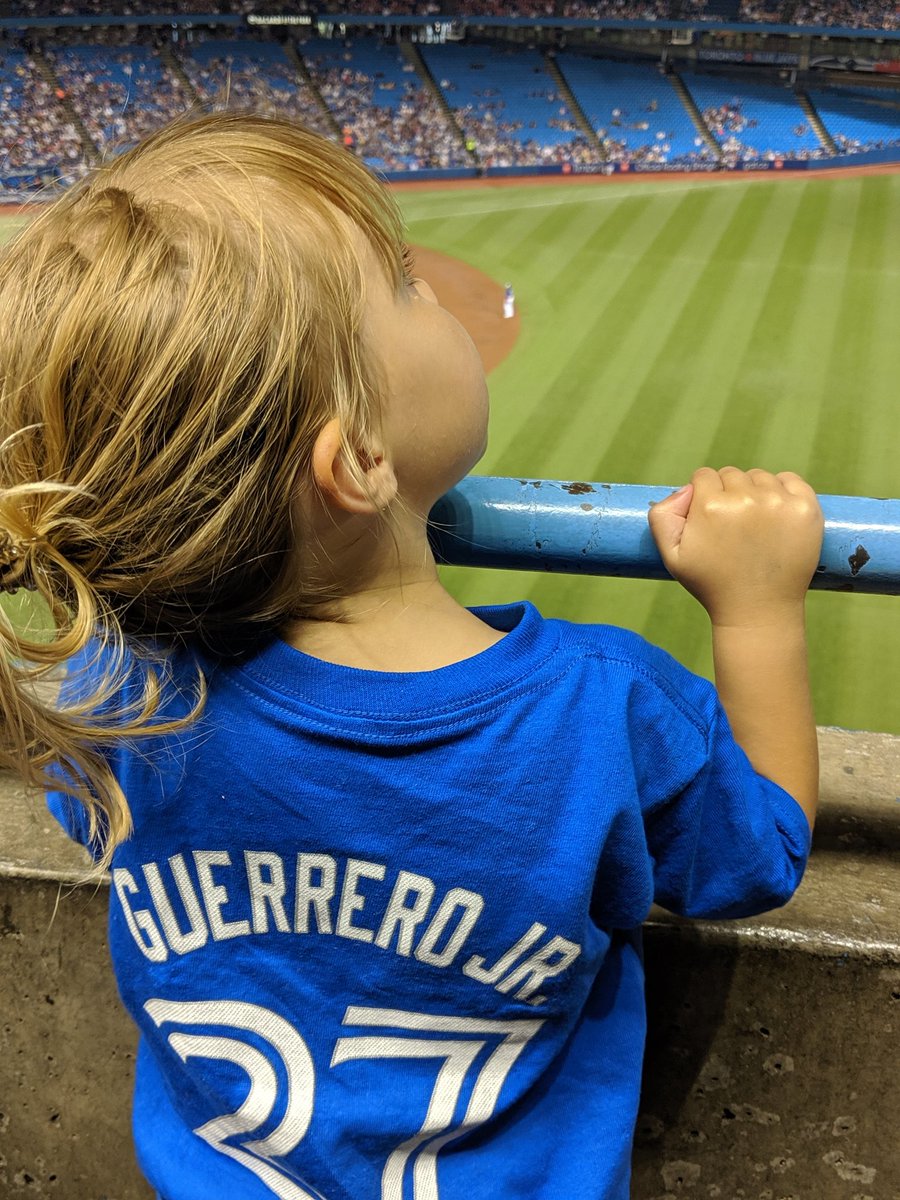 CraigMeeds_TD's tweet photo. Come on Vladito, crush one! @BlueJays @VladGuerrero27 https://t.co/NJQoekiSwS