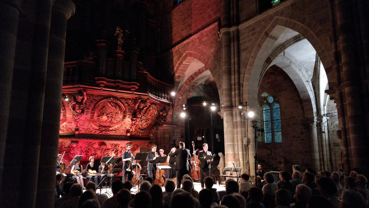 MusiqueetMmoire's tweet photo. Ce soir, Cantates BWV 8, 13 &amp; 33
"Le Labyrinthe..."  un parcours sublime en 3 cantates porté par des musiciens d'exception...

Cycle #Bach avec @alia_mens dirigé par @OlivierSpilmont

Basilique de #Luxeuil
@Luxeuiltourisme https://t.co/rB114doayw