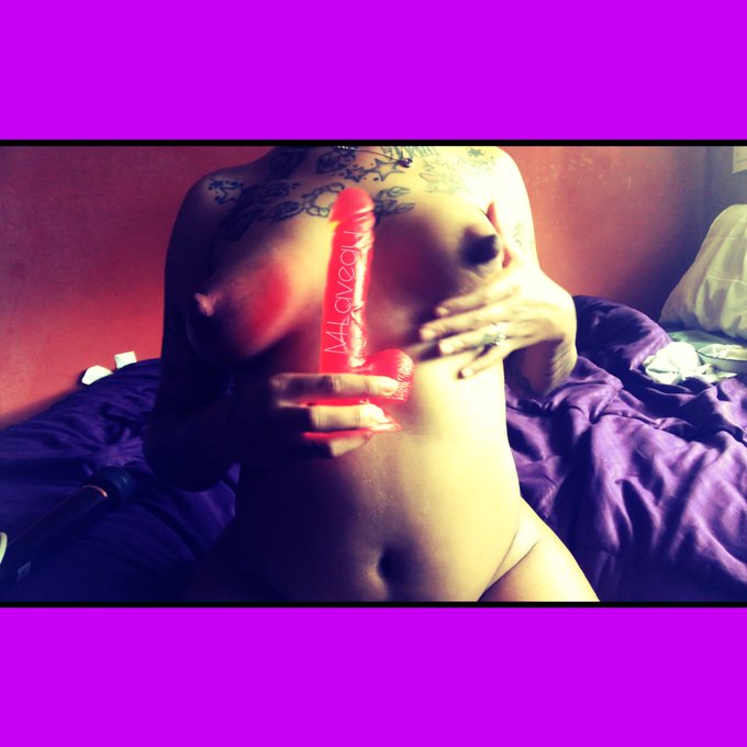 Me &amp; Kool-Aid had a little fun 😏 Video drops tonight. 😈 Subscribe to my #onlyfans to see my squirt session<a href="/tag/onlyfans"class="tags"><span>#onlyfans</span></a>