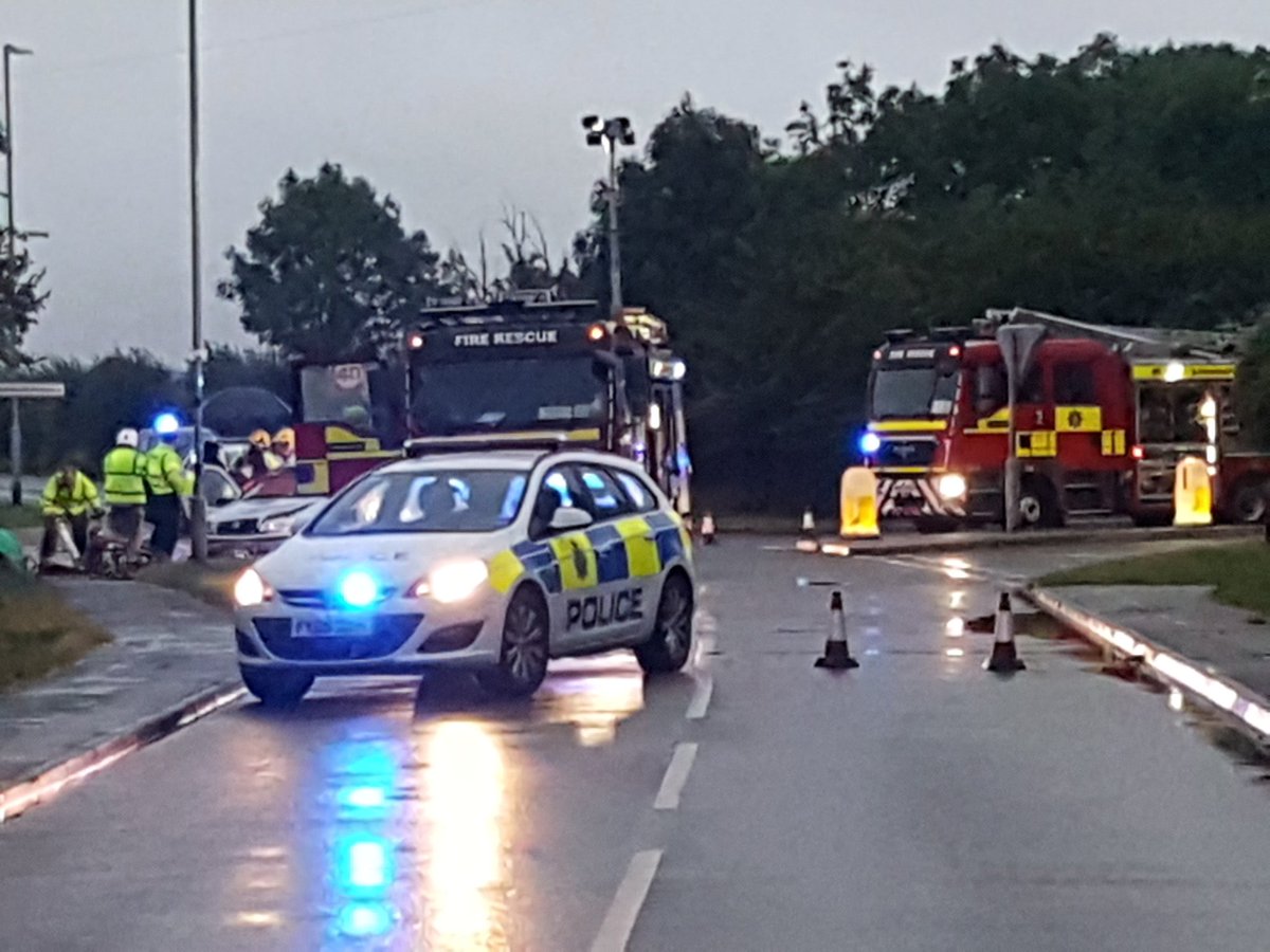 LincsLinkUK's tweet photo. Road Traffic Collision at Heighington B1190 emergency services on the scene #Heighington #Police #traffic #Lincoln https://t.co/qhpmovXCYE
