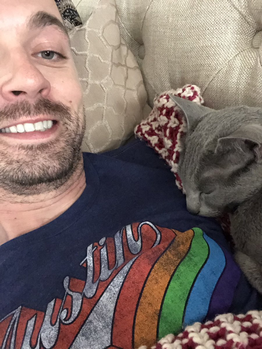 bmiller1027's tweet photo. Baby asleep☑️
Snuggled on the couch☑️
Cooper☑️ #Caturday #cats #CatsOfTwitter #gaytwitter #gay #autx #Naptime #SaturdayThoughts #russianblue #andersoncooper #thecat #cuddles https://t.co/izt5rSp8ZD