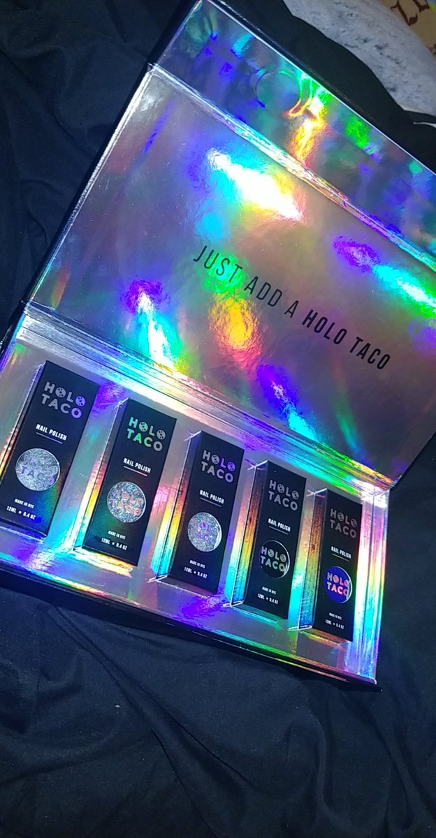 My <a href="/holotaco/">Holo Taco 💿🌮</a> finally came in today. I've been waiting and waiting and I am so excited to use them finally. <a href="/nailogical/">Cristine with no ‘H’ 💿</a>
