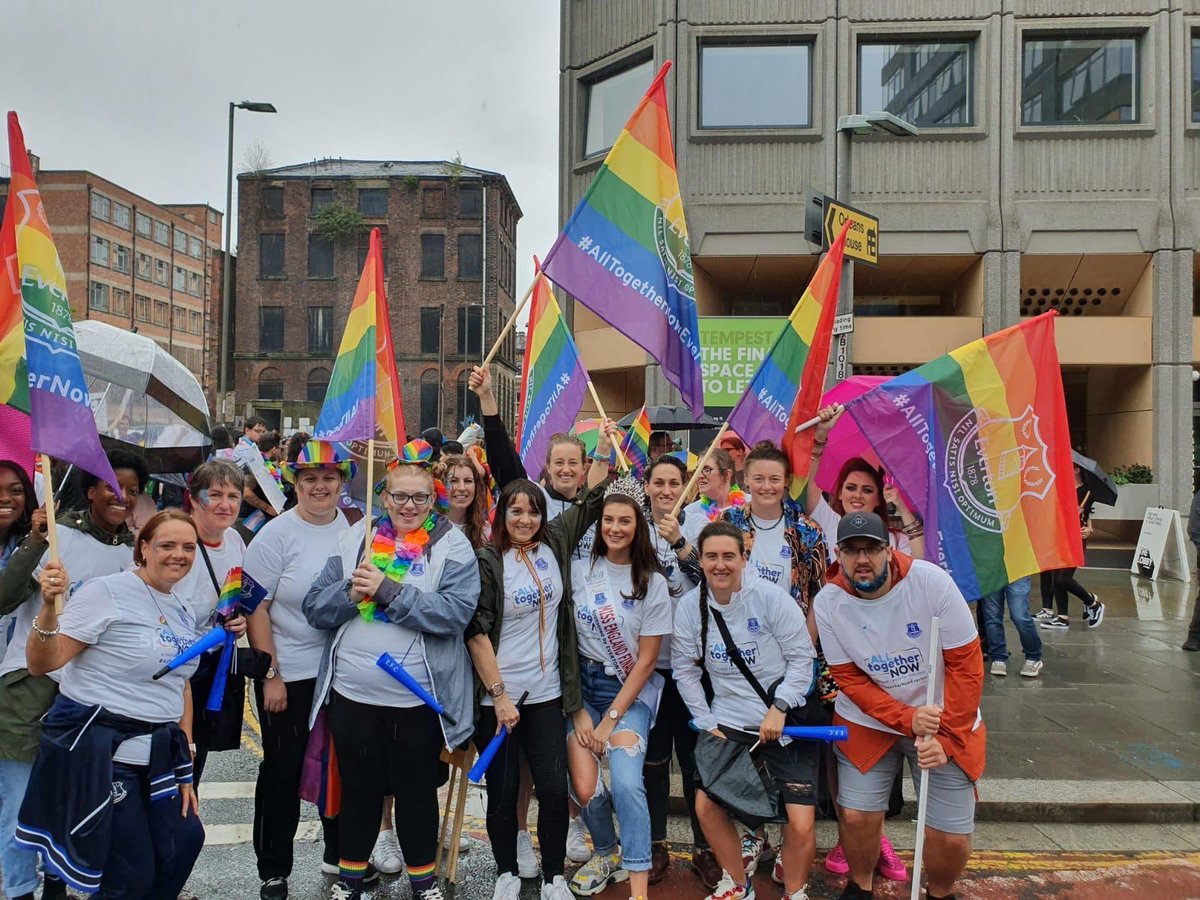 Everton's tweet photo. 🌈 | Members of the Everton Family took part in the @LCRPride march today and joined in the celebrations with thousands across the city. We were also joined by Miss Liverpool City Region, @finleyunsworth! #LiverpoolPride2019  #AllTogetherNow 💙 https://t.co/bj6L1O3ag4
