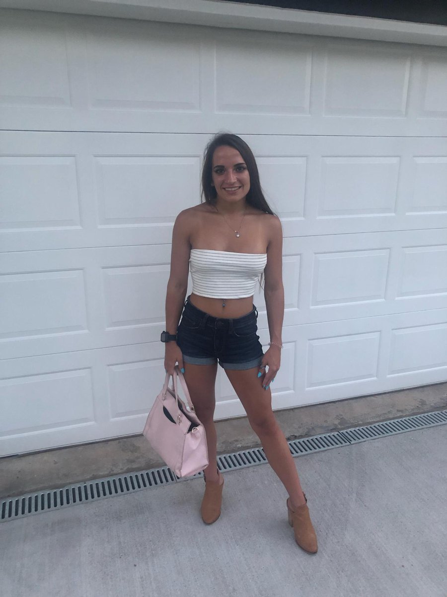 My girl lookin fine.
