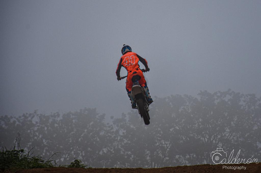 juan_vindas's tweet photo. Savage!! #TroyLee #gearne #Airoh #odi #fly #GoPro https://t.co/QuXt76ULfb