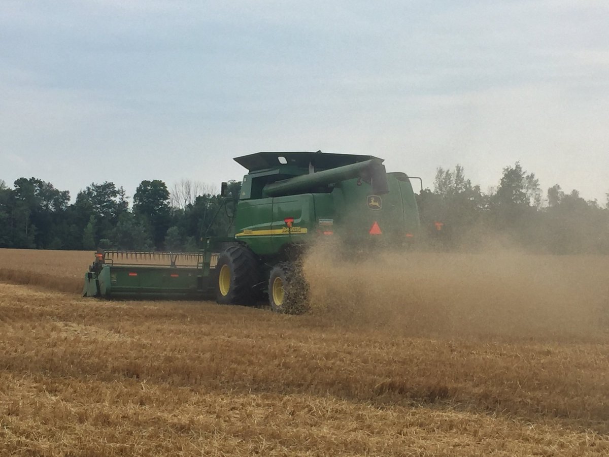 RonKeys1's tweet photo. I see @bayfieldbrewing is at #harvest19. Could this mean there will be a wheat beer brewed in @mybayfield in the near future?  @rkeys68 @adam_keys https://t.co/jy6hZ7U0MC