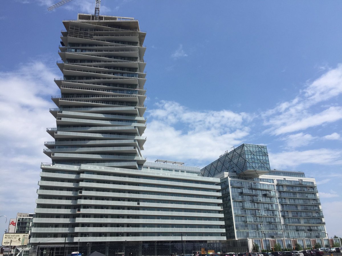 MMonastyrskyj's tweet photo. New construction near the ferry docks. #TOdevelopment #TOarchitecture #TOwaterfront https://t.co/evJWJub3ju
