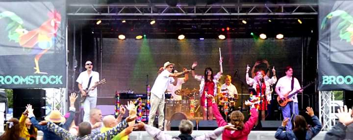 <a href="/SwanvestaSC/">Swanvesta SocialClub</a> delighted to be part of <a href="/Broomstock/">Broomstock Festival</a> what a friendly fantastic afternoon - gracias amigos!