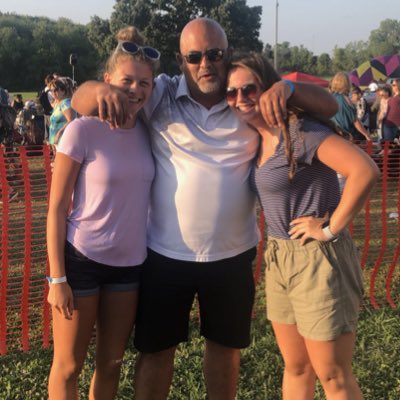 AlliNeary's tweet photo. #NewProfilePic #thejeffward #trex #favoritedad #joey2019 https://t.co/tz30Go2Y0V