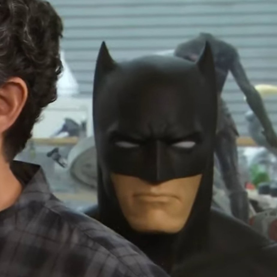 DC on Twitter: "We will see #Batman one day with his white eyes?... ...in images of @IronheadStudio looks really cool. (Ironhead created the Batsuits in #BatmanvSuperman ) https://t.co/48h4zujBFc" / Twitter