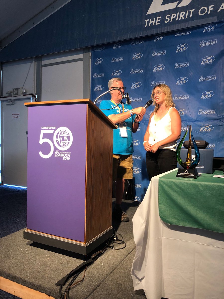 DavidAbbey's tweet photo. #oshbash is on. @Av8rdan #OSH19 #avgeek @eaa @airventure https://t.co/Emt7q51TDI