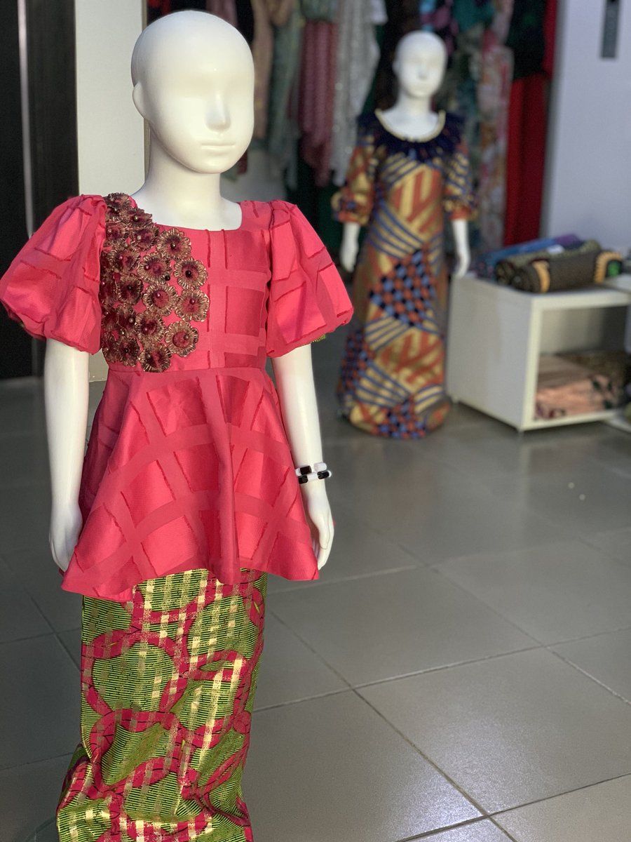gorgeouslysimp1's tweet photo. Gs Minis Bespoke
.
.
Made to perfection
.
.
#kaftan #abujadesigner #nigeriandesigner #simplicity #elegance #dresslikeurealreadyfamous #poise #dresswithgrace #gorgeouslysimple #kids #kidsoutfit #customerpriority #tailorsinabuja #tailorsnigeria https://t.co/OSKuFlppJv