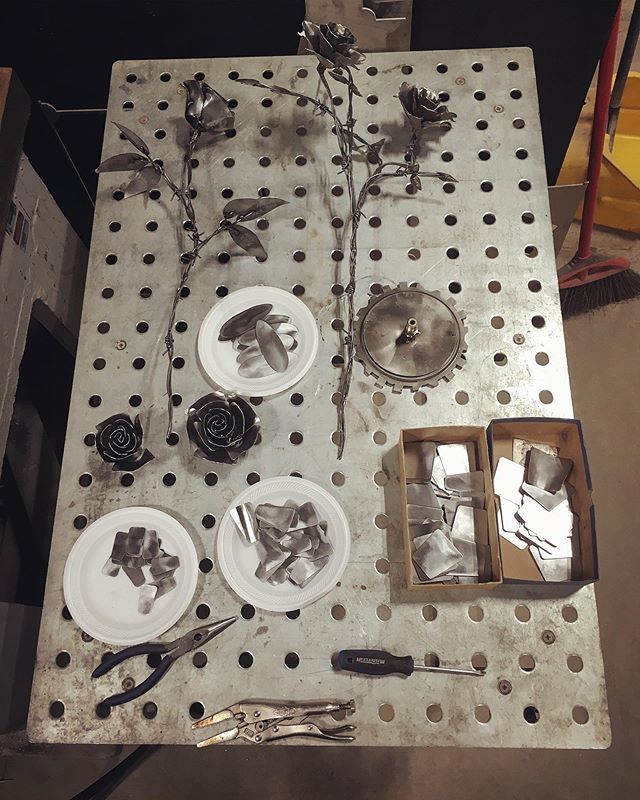 The Very Dangerous When Tossed Bridal Bouquet Starter Kit.  Helmets not included.  #herecomesthebride #watchout #dangerousbridalbouquet #scrapmetalsculpture ift.tt/2yiXPiG