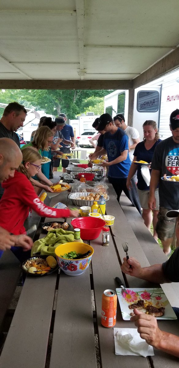 RockwoodRush's tweet photo. Fantastic night in Meaford at the @Meaford_Tourney this year. Team Jigs dinner for all to enjoy https://t.co/RoHf2sHQ9l