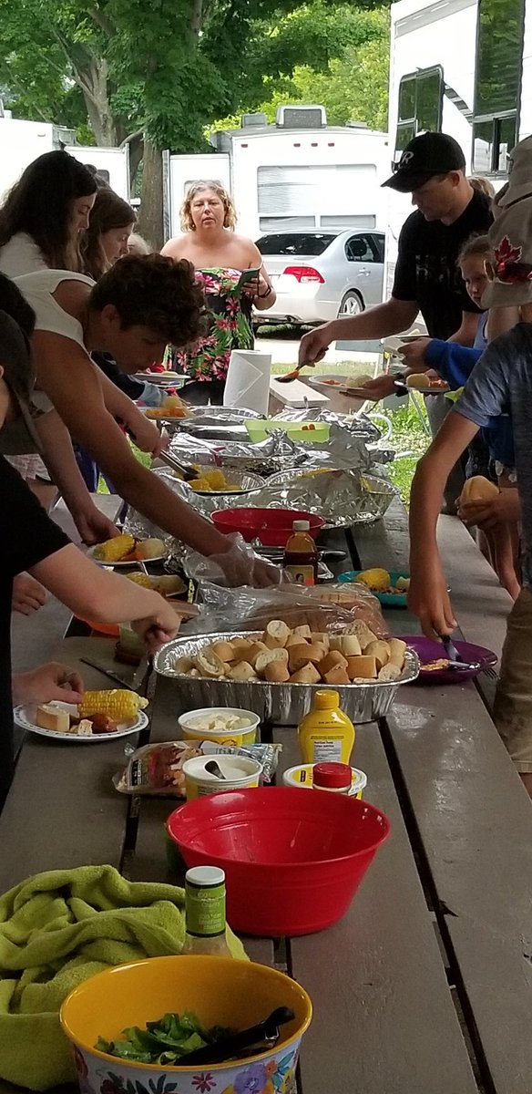 RockwoodRush's tweet photo. Fantastic night in Meaford at the @Meaford_Tourney this year. Team Jigs dinner for all to enjoy https://t.co/RoHf2sHQ9l