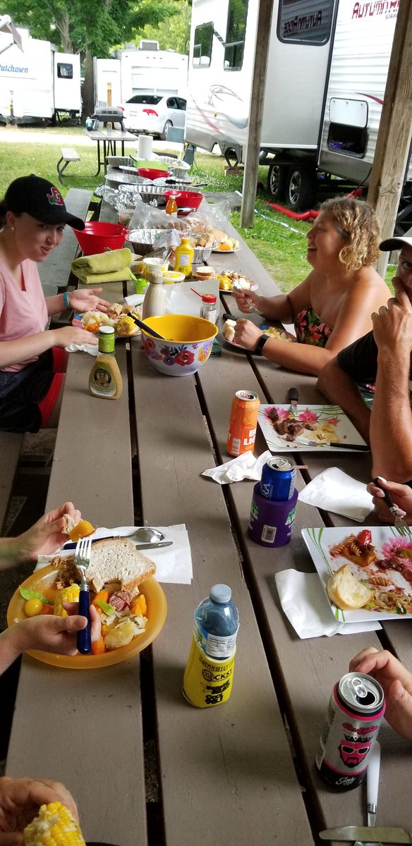 RockwoodRush's tweet photo. Fantastic night in Meaford at the @Meaford_Tourney this year. Team Jigs dinner for all to enjoy https://t.co/RoHf2sHQ9l