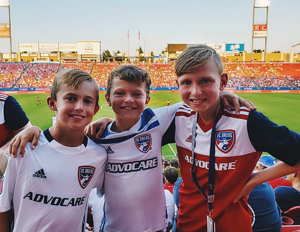 Shell_n_Zane's tweet image. Solar soccer studs enjoying FC Dallas game. #dtid #fcdallas #solarnation