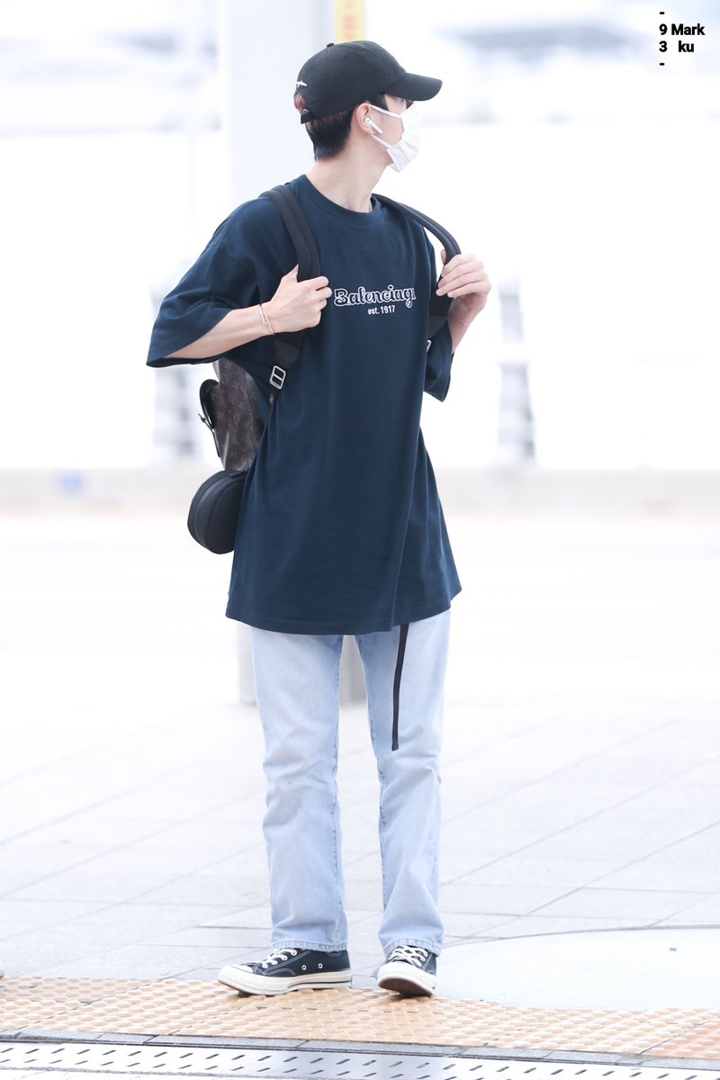93_markku's tweet photo. [HQ] ▪190724 ▪ICN 🧒🧒
 #마크 #Mark #MarkTuan #段宜恩 
#GOT7 #갓세븐 https://t.co/6wszpvXXec
