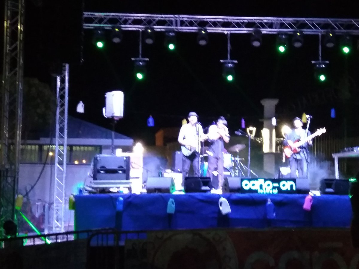 La vida es un festival. Esta vez en casa. 2/3 <a href="/canoonfestival/">Caño-On</a>