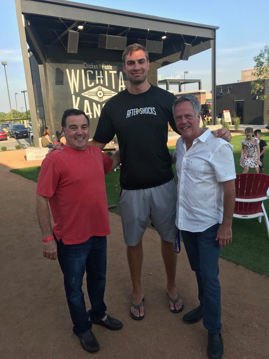 Great time at ⁦<a href="/ChickenNPickle/">Chicken N Pickle®</a>⁩ with ⁦former⁩ ⁦<a href="/GoShockersMBB/">Wichita State Men's Basketball</a>⁩ ⁦<a href="/Gstutz41/">Garrett Stutz</a>⁩ &amp; Bill Crooks. Thanks for the great Wichita ⁦<a href="/thetournament/">TBT</a>⁩ hospitality!