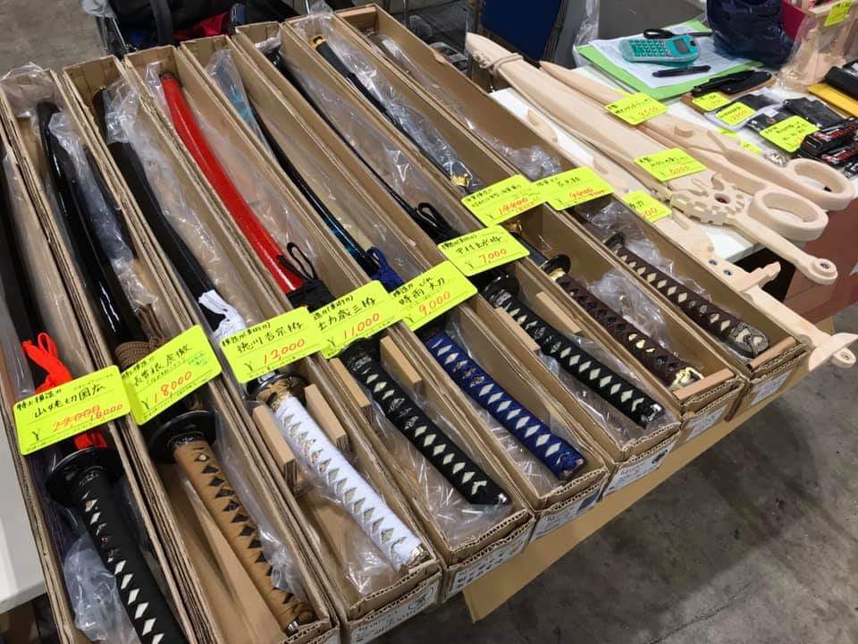 ガットバスター コンクリート 特上模造刀山姥切国広 長曽根虎徹 徳川吉宗拵え 土方歳三拵え 時雨大刀 中村主水拵え 昭和12年型海軍軍刀 陸軍大刀茶色鞘 ご用意しております ワンフェス Wf19s ガットバスター コンクリート 特上模造刀山姥切国広 長曽根虎徹 徳川吉宗拵え 土方歳三拵え 時雨大刀 中村主水拵え 昭和12年型海軍軍刀 陸軍大刀茶色鞘 ご用意しております ワンフェス Wf19s