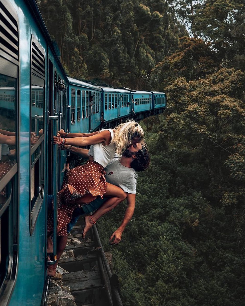 #CoupleGoals #TrainRides #SriLanka

📸 : @firstclassandmore