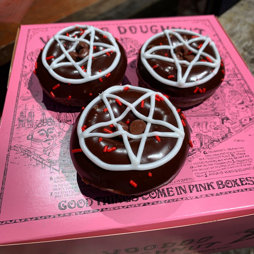 Voodoo Doughnut The Diablos Rex A Devil S Food Chocolate Cake Dipped In Chocolate Frosting Red Sprinkles With Three Chocolate Chips A Piped On Pentagram Sinisterly Delicious Voodoodoughnut Diablosrex Devilsfood Voodoo Doughnut The Diablos Rex A Devil S Food Chocolate Cake Dipped In Chocolate Frosting Red Sprinkles With Three Chocolate Chips A Piped On Pentagram Sinisterly Delicious Voodoodoughnut Diablosrex Devilsfood