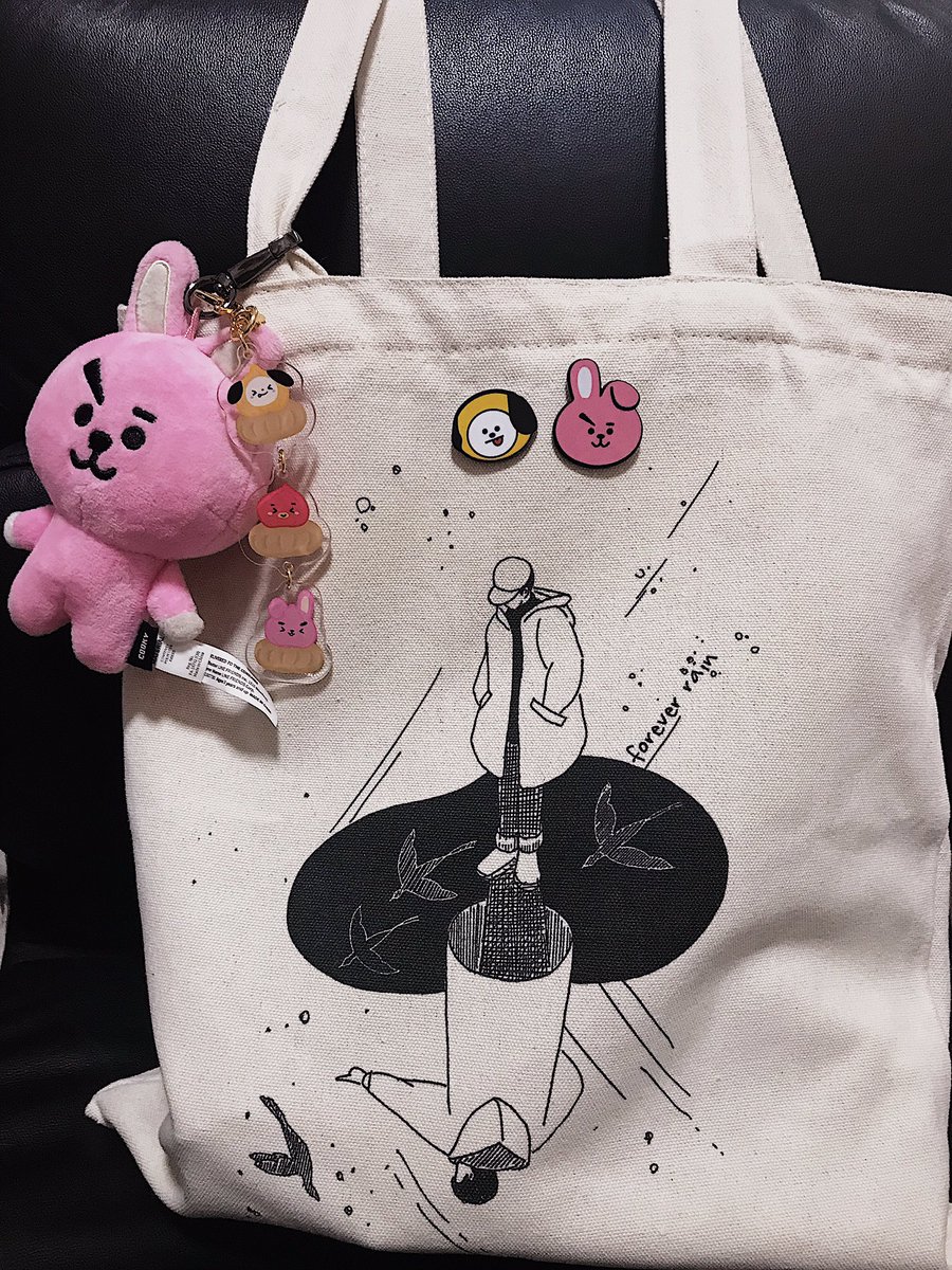 _joeyaderniz's tweet photo. Loving my iced gem charms by @singing_quietly   thanks for the stickers too, am tempted to get more esp the pins🥺😍#moneyfly💸💸 #MGMAVOTE #BTS @BTS_twt https://t.co/4lYsxgsjej
