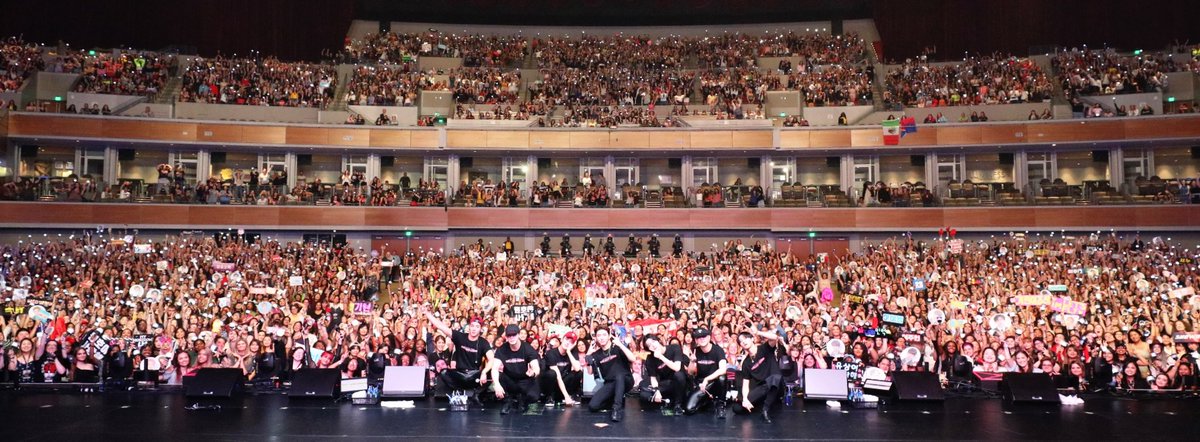 OfficialMONSTAX's tweet photo. [#MONSTA_X]  
2019 MONSTA X WORLD TOUR 
2019. 07. 27 SAT
#WE_ARE_HERE in #HOUSTON

#MONSTAX #몬스타엑스
#WEAREHERETOUR https://t.co/0XOkde8U3j