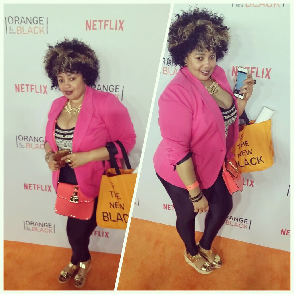 ExcellentCookie's tweet photo. @OITNB memories🥰 I can’t believe it’s over😥 https://t.co/qzw99lwGbo