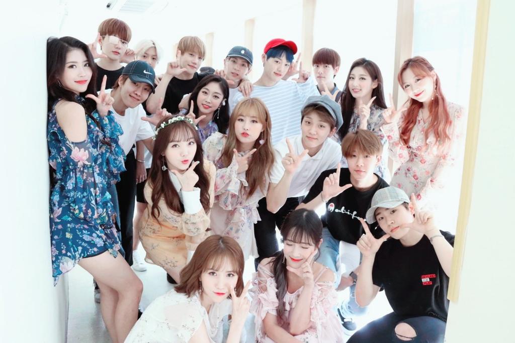 Lovelyz with Golden Child