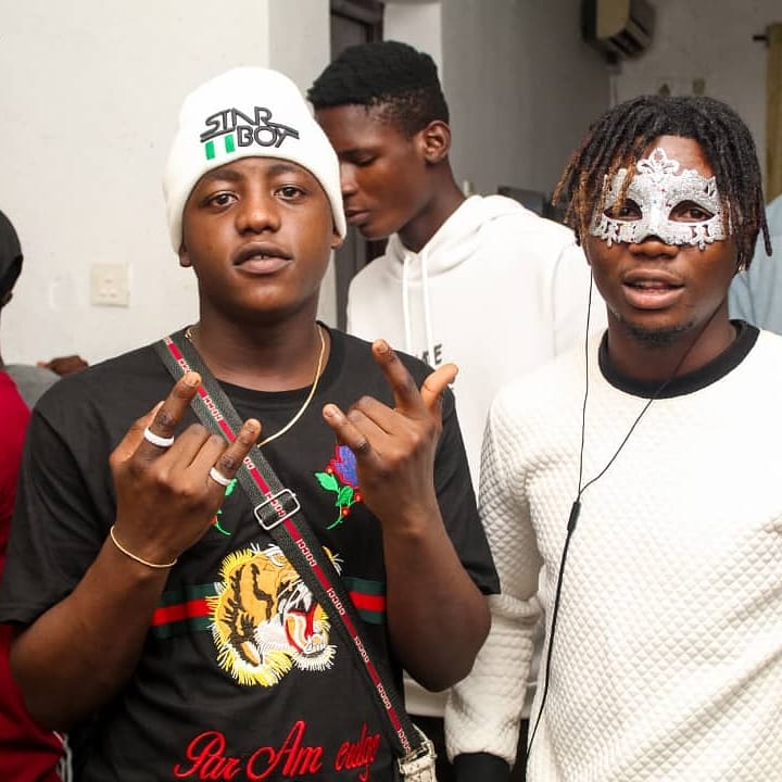 GussyOfficial's tweet photo. Gussy with the wave🌪️
Bizakeem with the drip🎭💧
#Mask on 🎭
#Wegodeywoundthemlikethat
#Sicksoundsonly 🔇
#NoBadblood❣️
#MayGodhelpus https://t.co/Xv4HkRxeYX