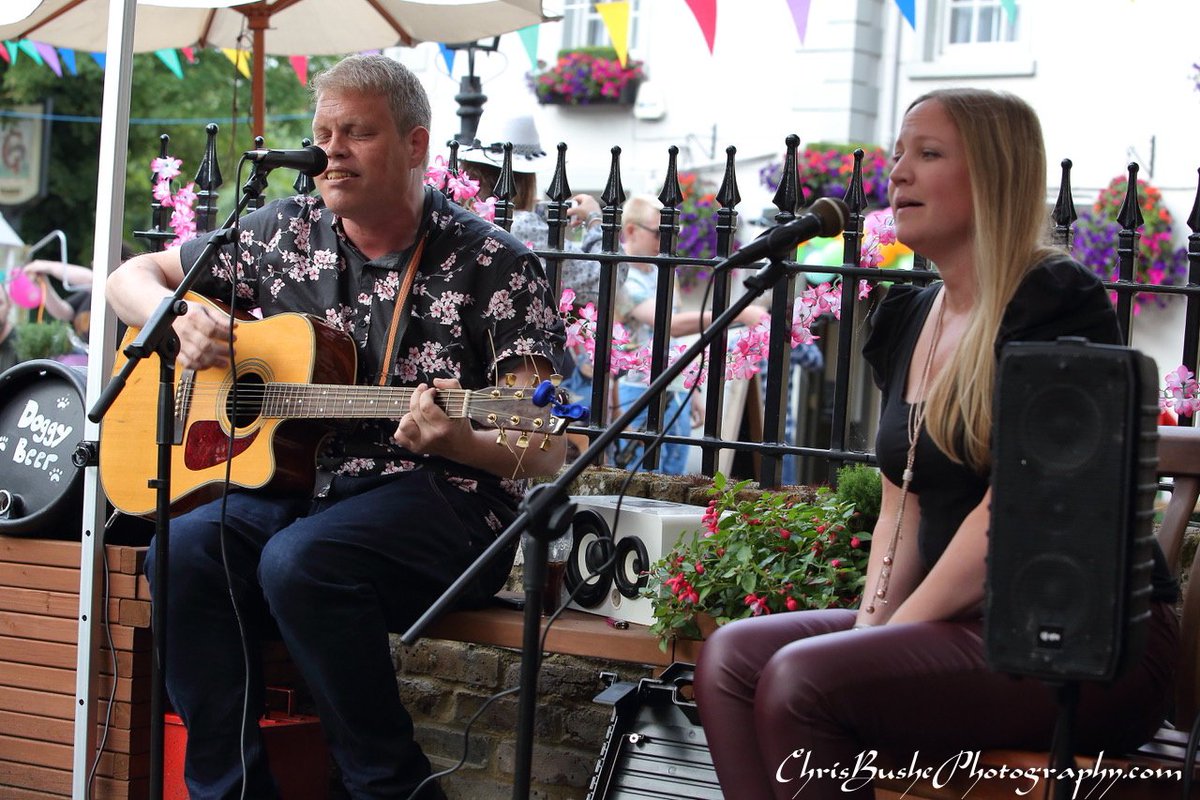 theaultones's tweet image. Thanks for giving up their time 
@chrisbushe @RubyDelby @bess_mad 
and helping to raise just under £6,000
as part of the weekend @GreyhoundH fundraiser 
for @royalmarsden @RadioMarsden @YoungsPubs 

Like The Cannonball Run, 
We&apos;ll do it all again next year!

#Carshalton #Surrey
