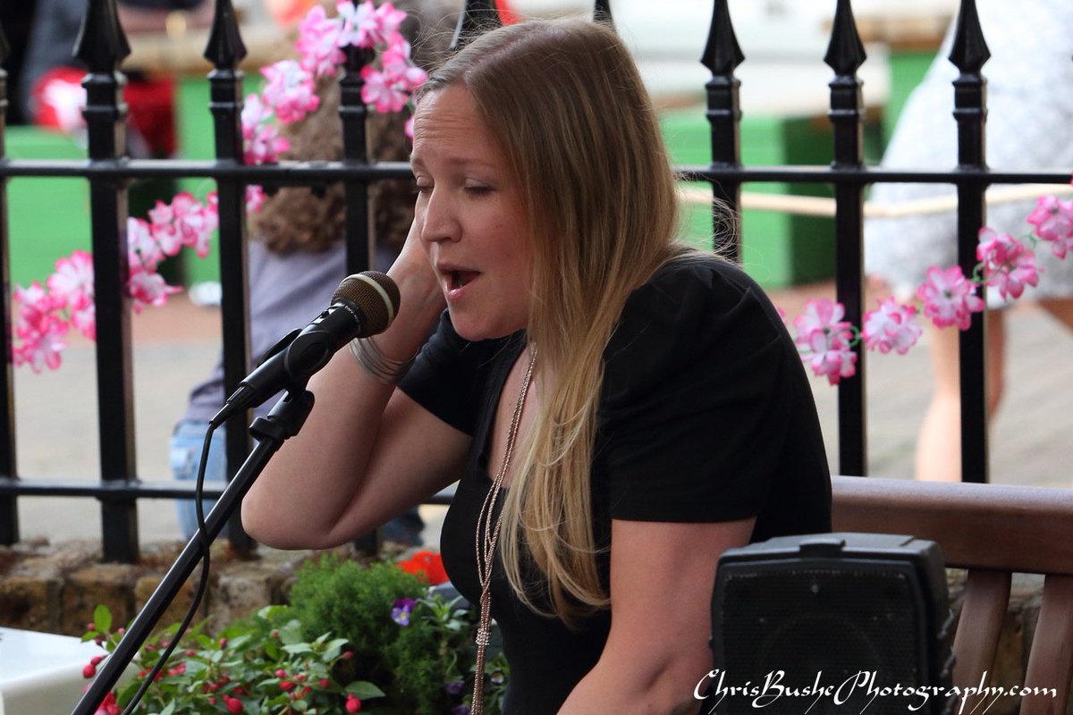 theaultones's tweet image. Thanks for giving up their time 
@chrisbushe @RubyDelby @bess_mad 
and helping to raise just under £6,000
as part of the weekend @GreyhoundH fundraiser 
for @royalmarsden @RadioMarsden @YoungsPubs 

Like The Cannonball Run, 
We&apos;ll do it all again next year!

#Carshalton #Surrey