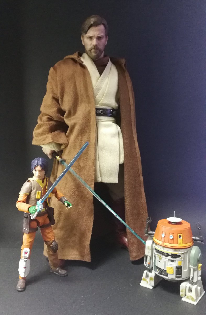 ともきんスカイウォーカー オモ写 夜のフィギュア撮影会 スターウォーズ Starwars ホットトイズ Hottoys ハズブロ ブラック 6インチ オビワン エズラ チョッパー 7 28 お題 今月買ったフィギュア この辺りでしょうか ここにホットトイズの