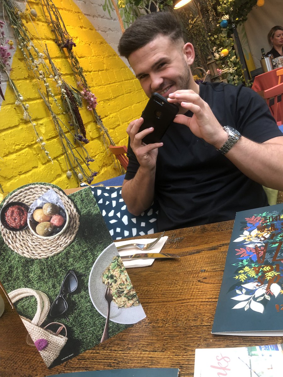 First time we have been invited to a restaurant (via my Instagram) as a couple to try out Zizzi’s new summer menu and Liam was buzzing about that and he was so confused when free things kept getting put down at our table  He fully supports absolutely everything I do!!! 
