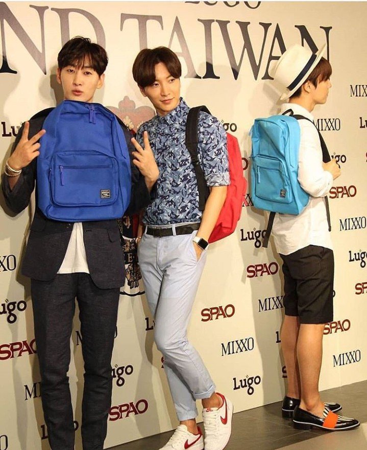 SAnhy97's tweet photo. @DabemePOP Super junior
@SJofficial #TeamSuperJunior https://t.co/L7BwtWda9X
