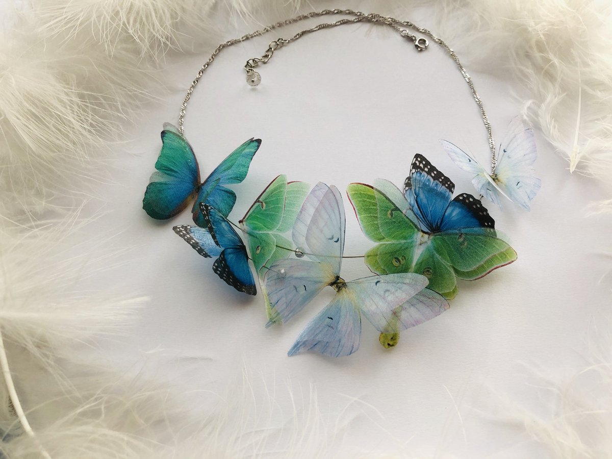 SilkWorkshop's tweet photo. Butterfly Necklace for Bride Veronica🦋
#silkbutterfly #silkbutterflies #butterflynecklace #alinazadorozhna #алиназадорожна #алиназадорожная #butterflydesigner #butterflyeffect #butterflylove #butterflyaddict https://t.co/SofJdMcwf8