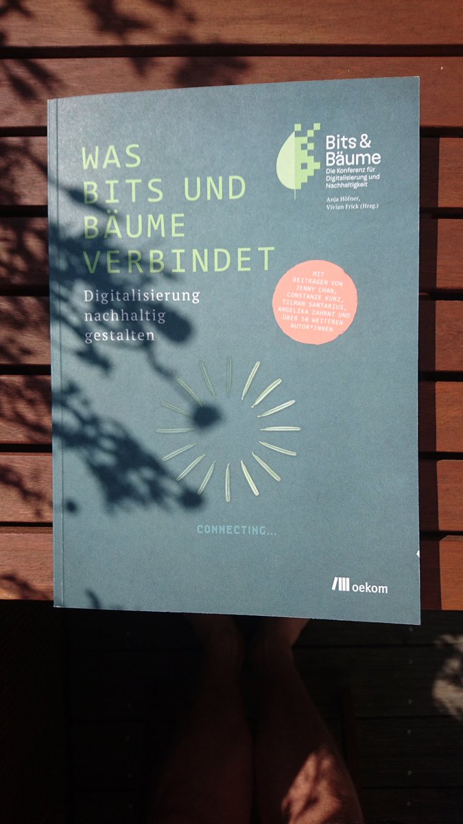 Ich lese zur Zeit die @bitsundbaeume Publikation: 'Was Bits und Bäume verbindet - Digitalisierung nachhaltig gestalten' kann ich uneingeschränkt empfehlen! Download & Print hier: oekom.de/nc/buecher/vor…