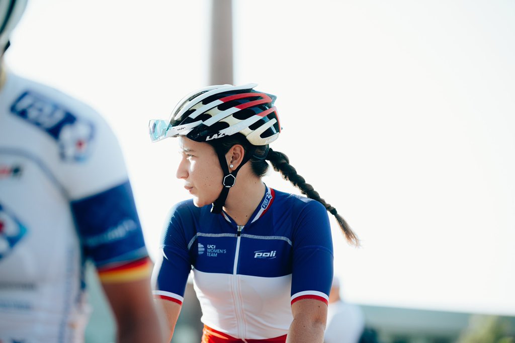 FDJ_SUEZ's tweet photo. Cet après-midi retrouvez @WielJade , @EvitaMuzic et @VGuilman aux côtés de 1000 femmes sur les Champs Élysée pour la Randonnée @FDJsport ! https://t.co/rpkifegd5o