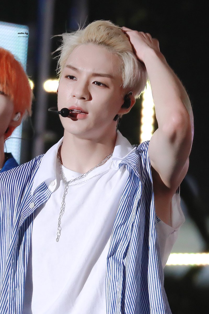 jeno pics 👑 tweet media
