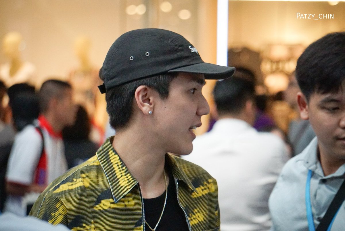 IampatChin's tweet photo. มิวมาแล้ว ~~

😊
#meyou
#Vivo
#FutureParkDigitalExpo https://t.co/VGW1G1XkG2