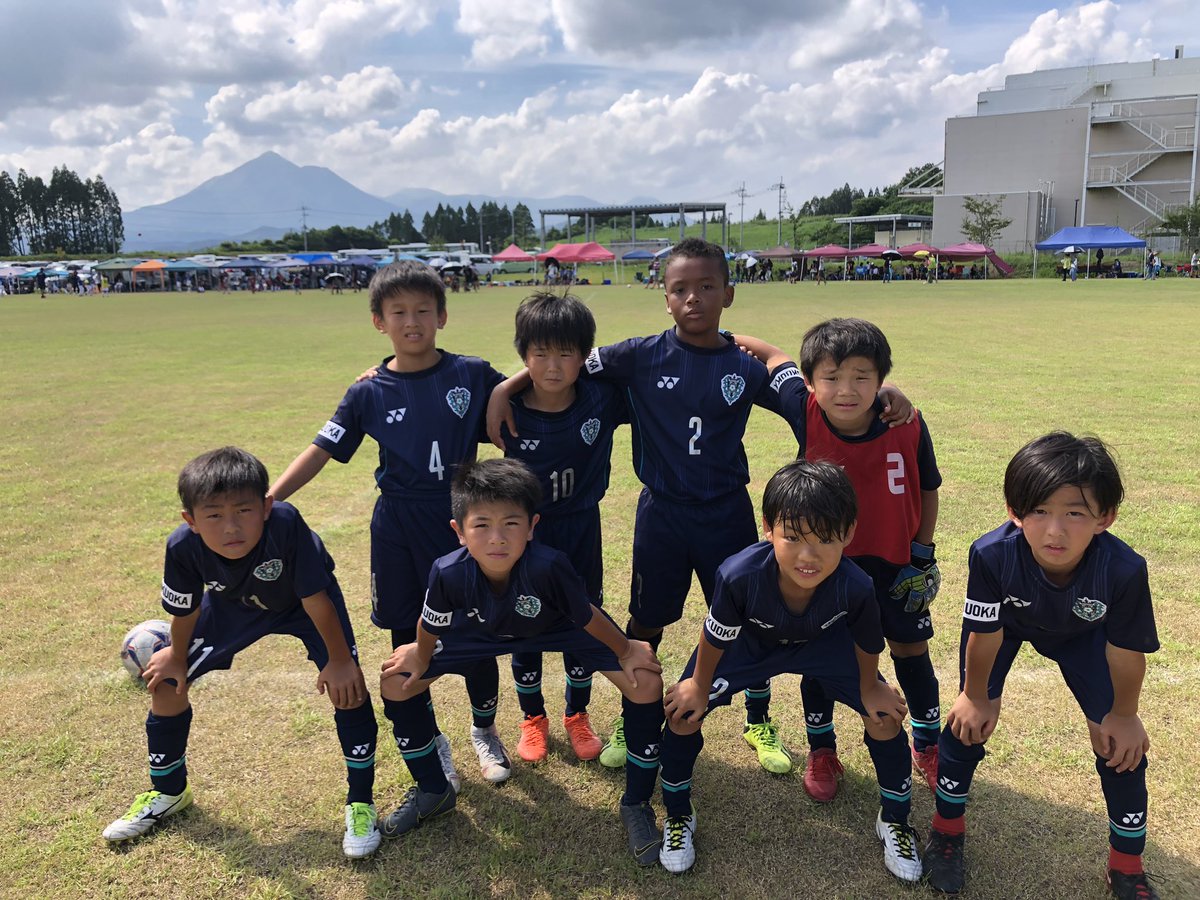 アビスパ福岡 アカデミー スクール Twitter वर 7 27 U 10試合結果 宮崎遠征2日目 アビスパ福岡u 10 4 1 太陽国分 アビスパ福岡u 10 0 1 フェニックス アビスパ福岡u 10 2 1 ソレッソ鹿児島 2位パート3位という結果で遠征を終えました 収穫だらけの