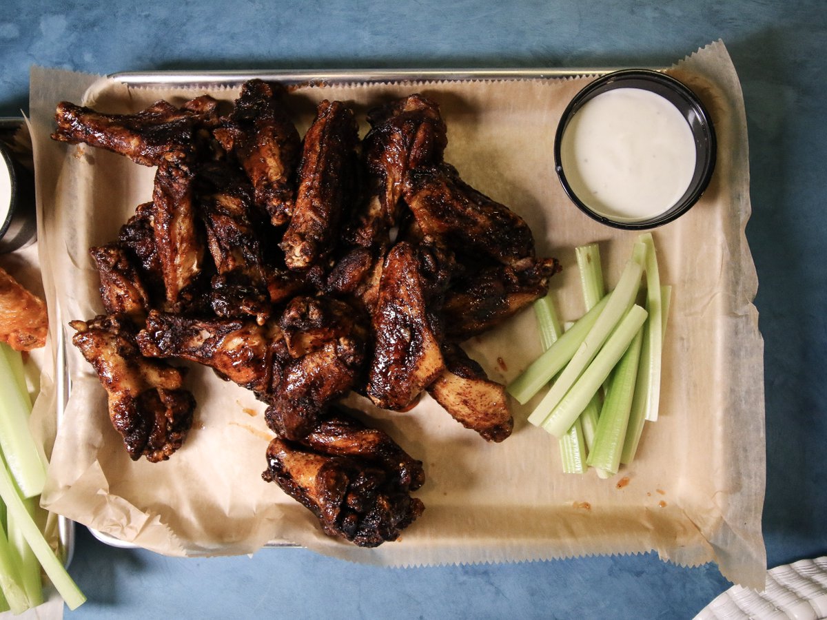 OceanRepBrewing's tweet photo. Our craft beer is best paired with our lineup of food cooked in our full scratch-kitchen. Ask your bartender about our sticky wings, they are so good the shouldn’t be legal.  🍗🍺

#OceanRepublicBrewing #Stuart #MartinCounty #StuartFlorida #Drink772 #SoFloBeer https://t.co/AYcvMoMxYd